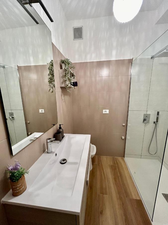Residenza D'Annunzio Apartment Триест Екстериор снимка